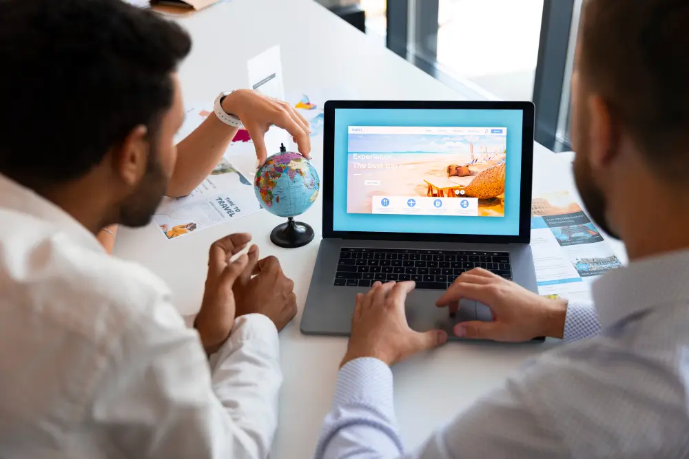 Turn-Website-Visits-Into-Qualified-Inquiries-sec-image
